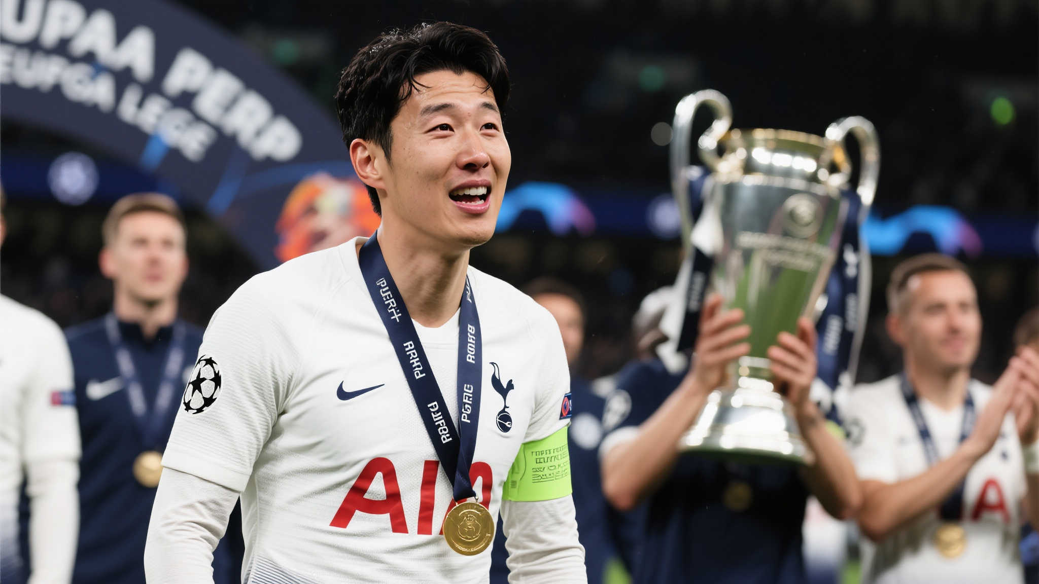 孙兴慜:热刺十年征程接近完美,渴望欧联杯冠军圆梦 孙兴慜:热刺十年征程接近完美,渴望欧联杯冠军圆梦